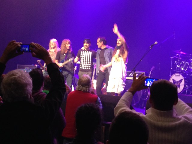 My iPhone takes garbage photos. I think a polaroid from the 70s could do better. My dad has color slides from a Journey concert that are clearer than this. 