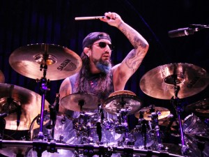 Photo borrowed from Music Radar. The incredible and unstoppable Mike Portnoy.
